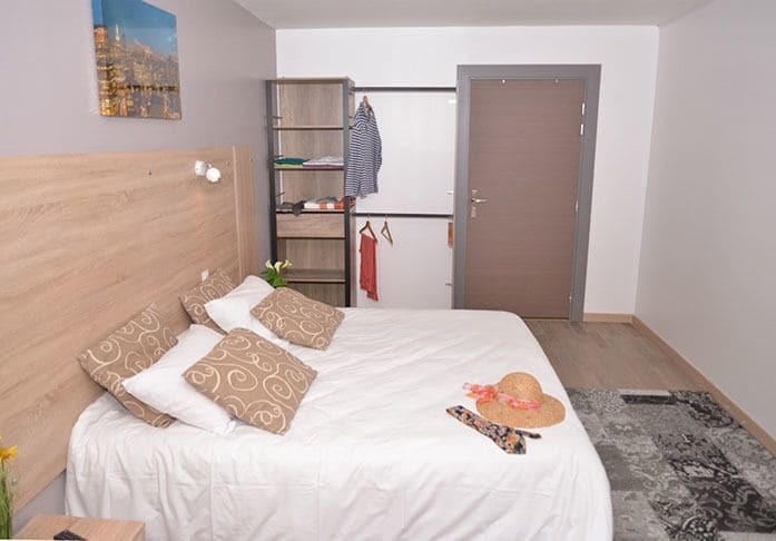 Residence Hoteliere De L'Estuaire Le Havre Exteriör bild
